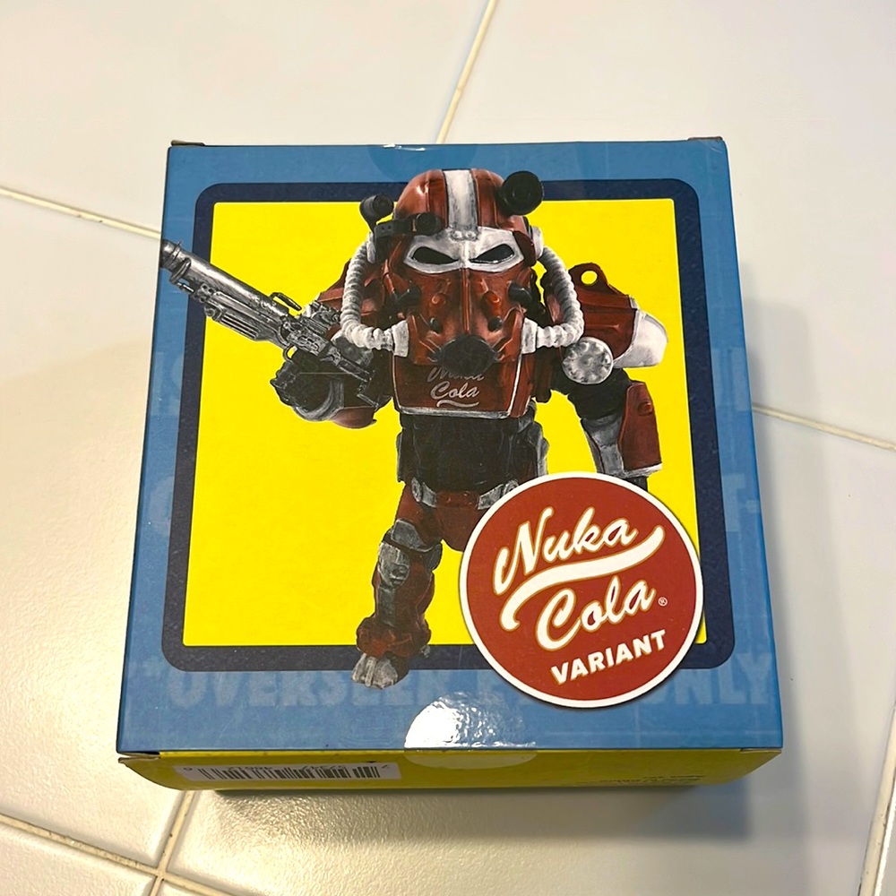 Fallout, Loot gaming, Nuka Cola Red Power Armor Figurine